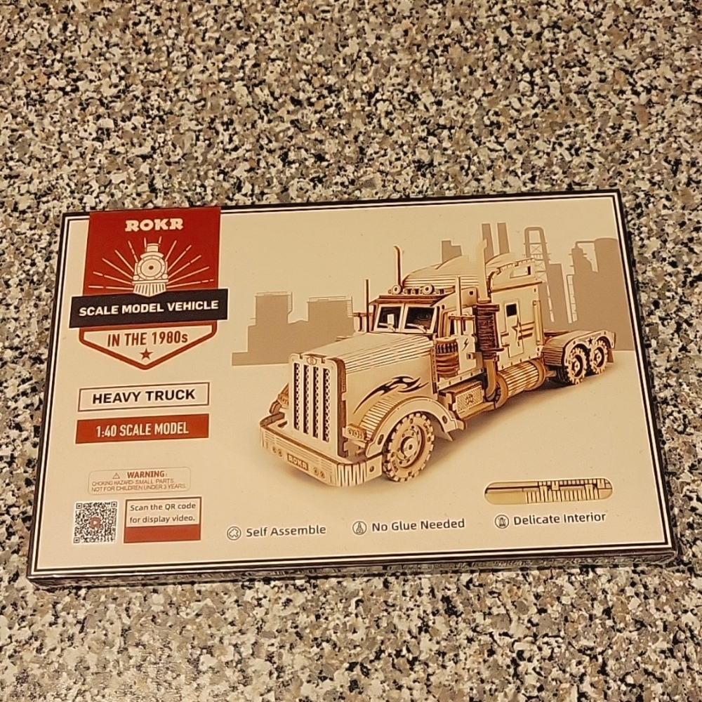 286 piece 3D puzzle